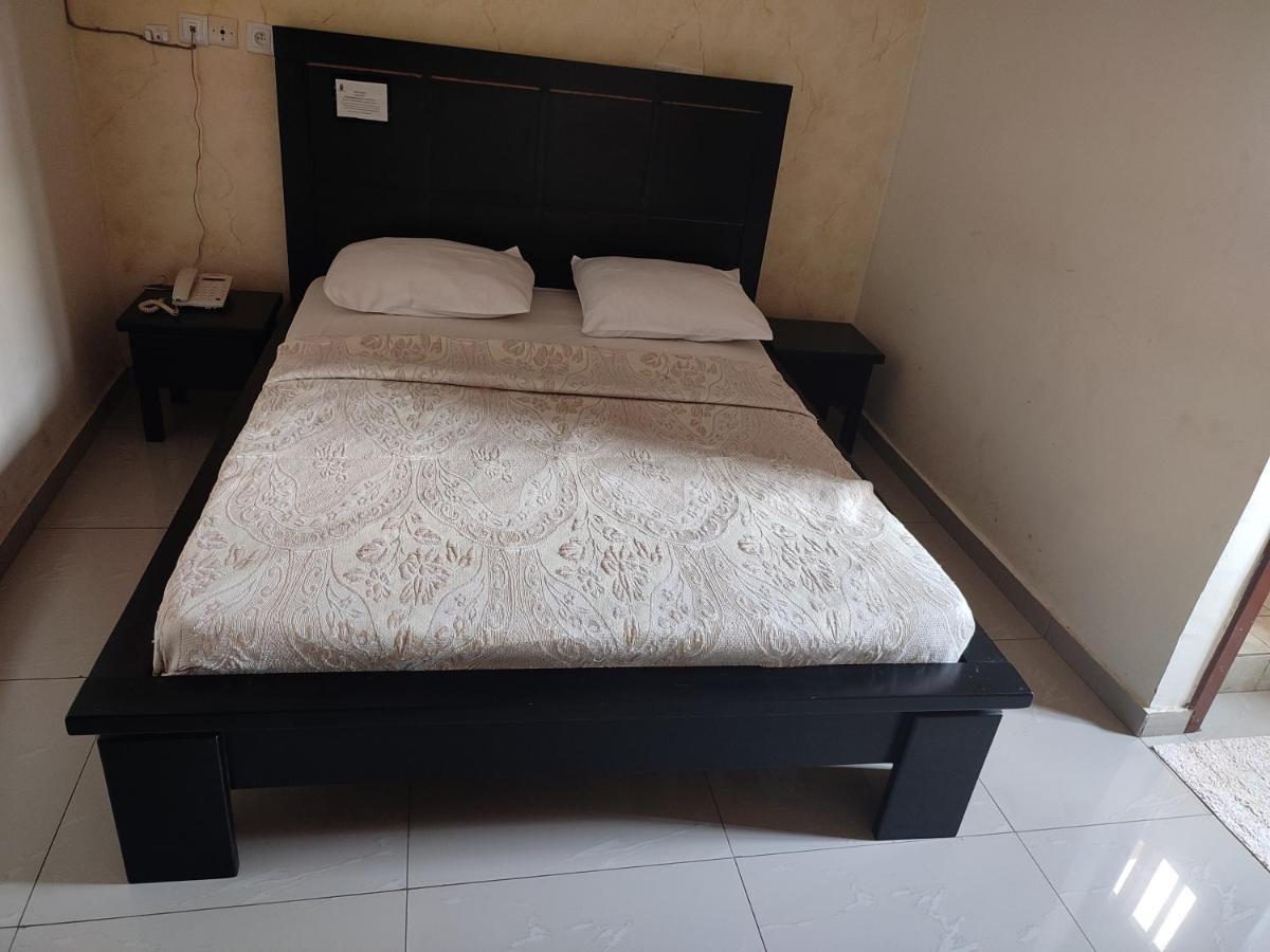 Prodiges Hotel Yaoundé Buitenkant foto