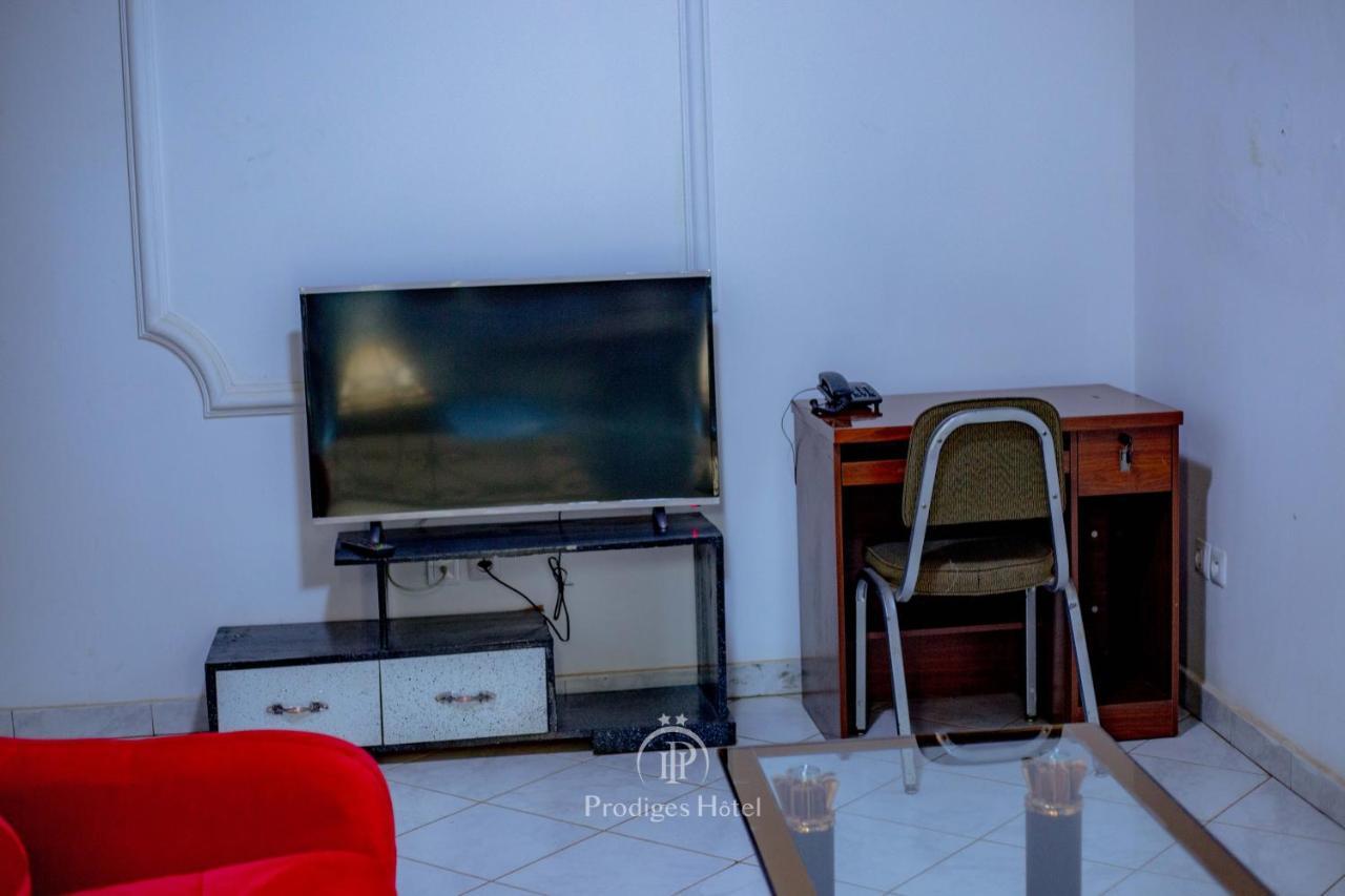 Prodiges Hotel Yaoundé Buitenkant foto