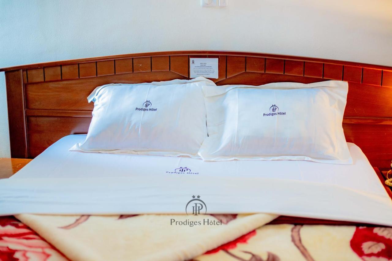 Prodiges Hotel Yaoundé Buitenkant foto
