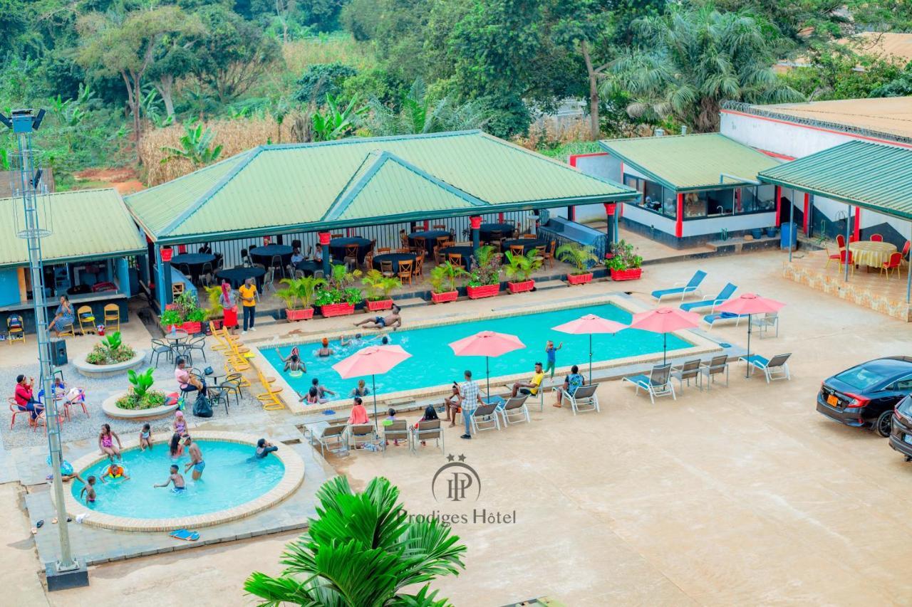 Prodiges Hotel Yaoundé Buitenkant foto