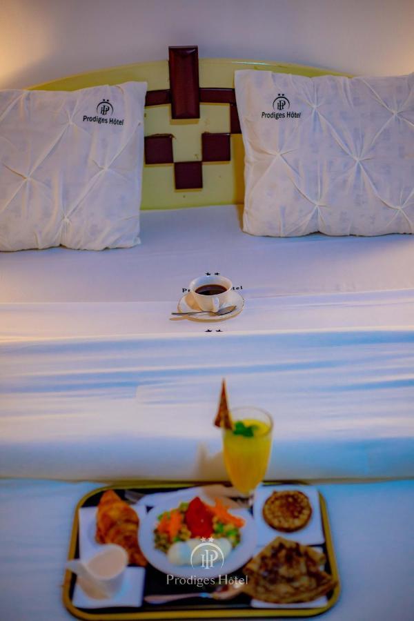 Prodiges Hotel Yaoundé Buitenkant foto