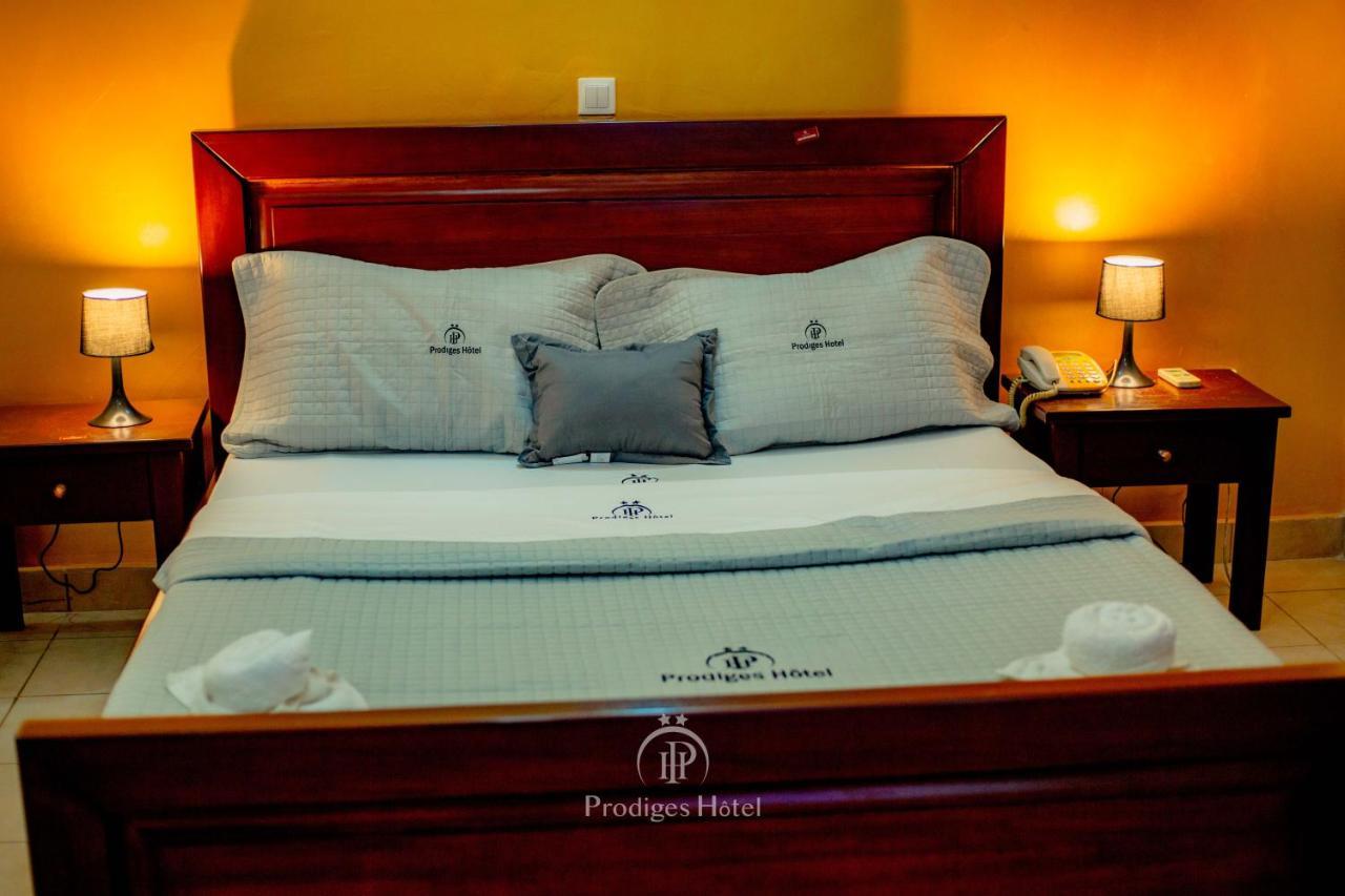 Prodiges Hotel Yaoundé Buitenkant foto