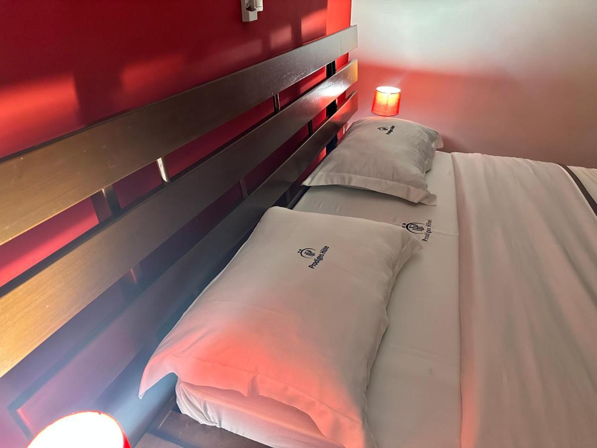 Prodiges Hotel Yaoundé Buitenkant foto