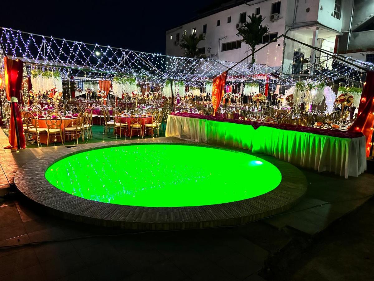 Prodiges Hotel Yaoundé Buitenkant foto